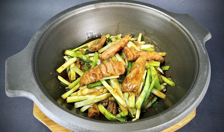 韭菜肥腸煲